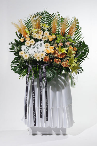 Lasting Honour Condolence Flower Wreath (W38)
